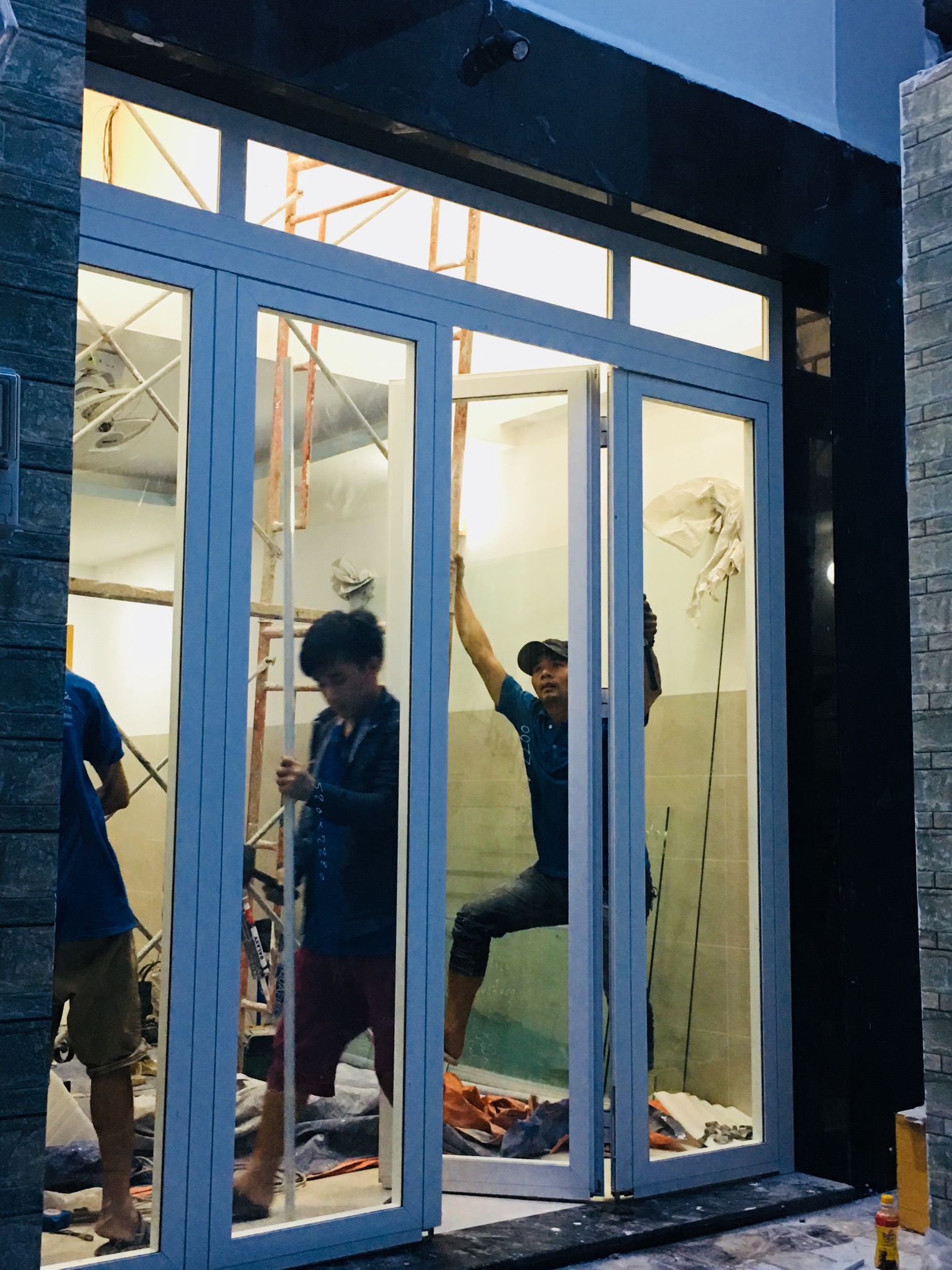 Cửa đi 4 cánh nhôm Xingfa Quảng Đông