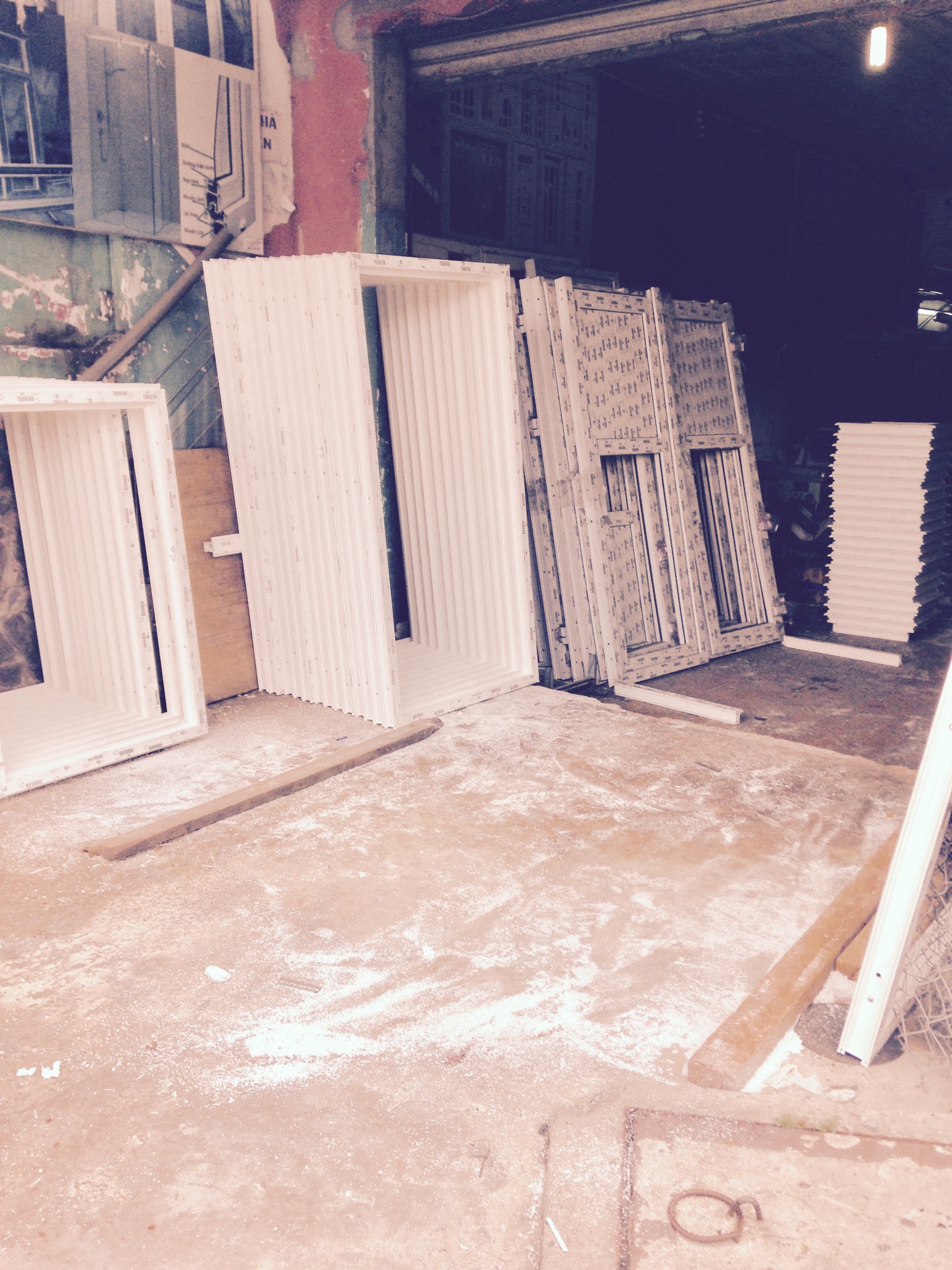 Sản xuất nhựa Rehau của Đức .