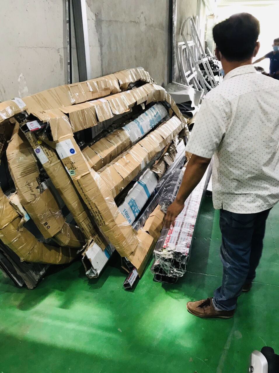 Nhôm xingfa cao cấp uốn vòm