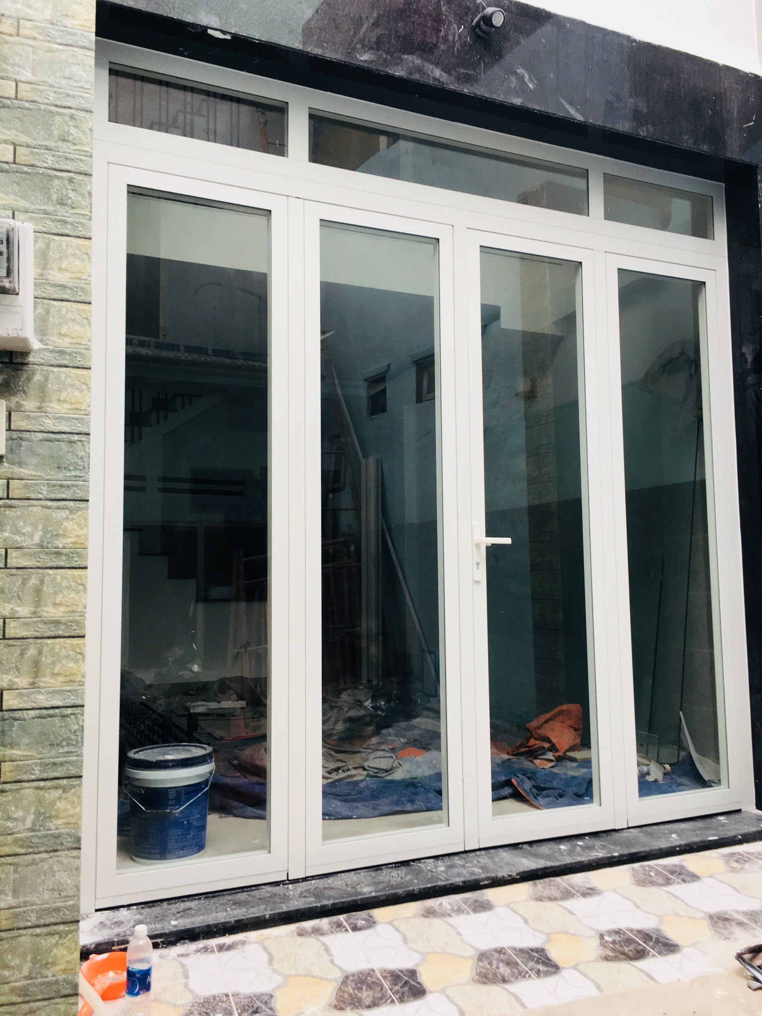 Cửa 4 cánh nhôm Xingfa nhập khẩu, nhà Chị Loan